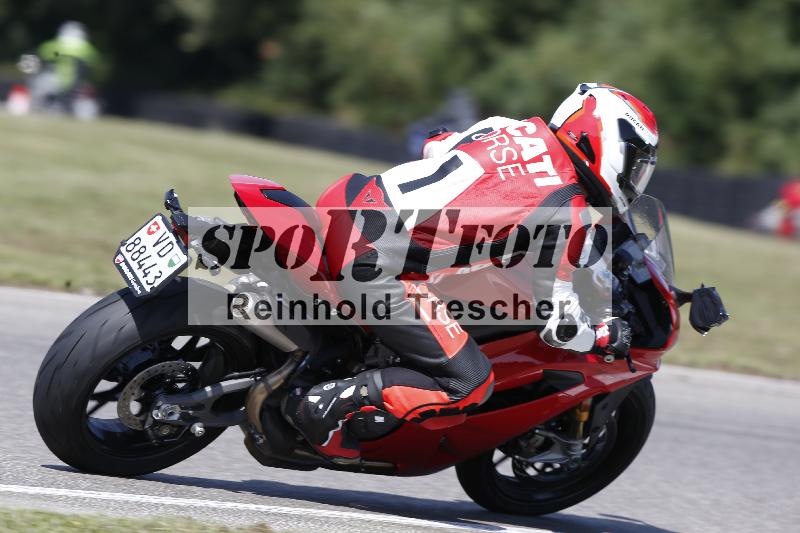 Archiv-2025/49 26.08.2025 Cornu Master School ADR/gruen-vert/22